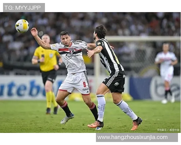 基拿云与莫尔德的巅峰对决谁能笑到最后揭晓精彩战局